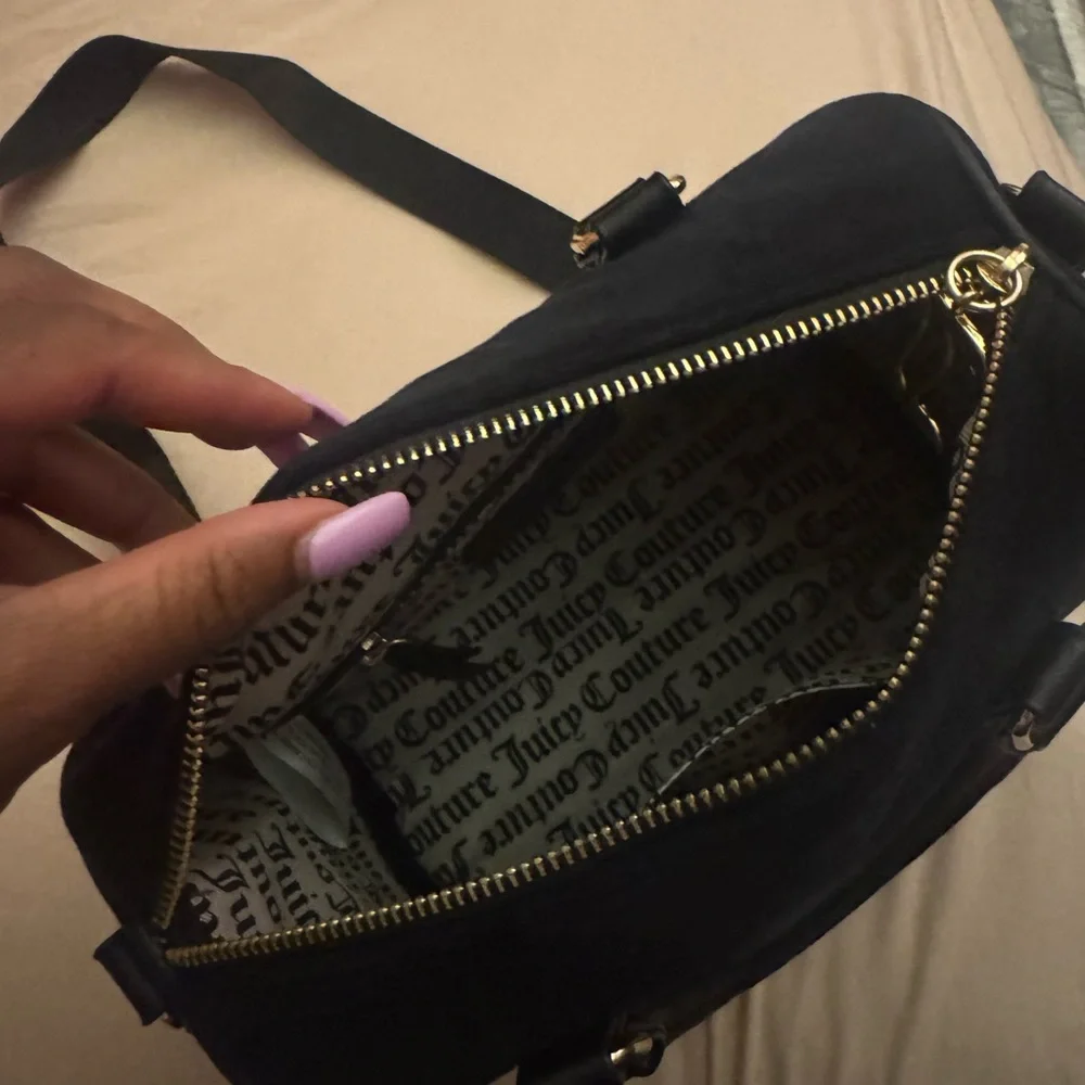 Juicy Couture Black Handbag with Gold Accents - Picture 2 of 4